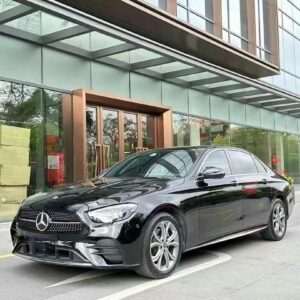 Mercedes-Benz E300L 2.0T 258 л.с. Sports Fashion Edition 2021