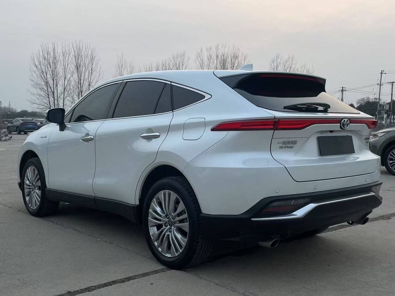 Toyota Harrier 4WD 2021 — изображение 2
