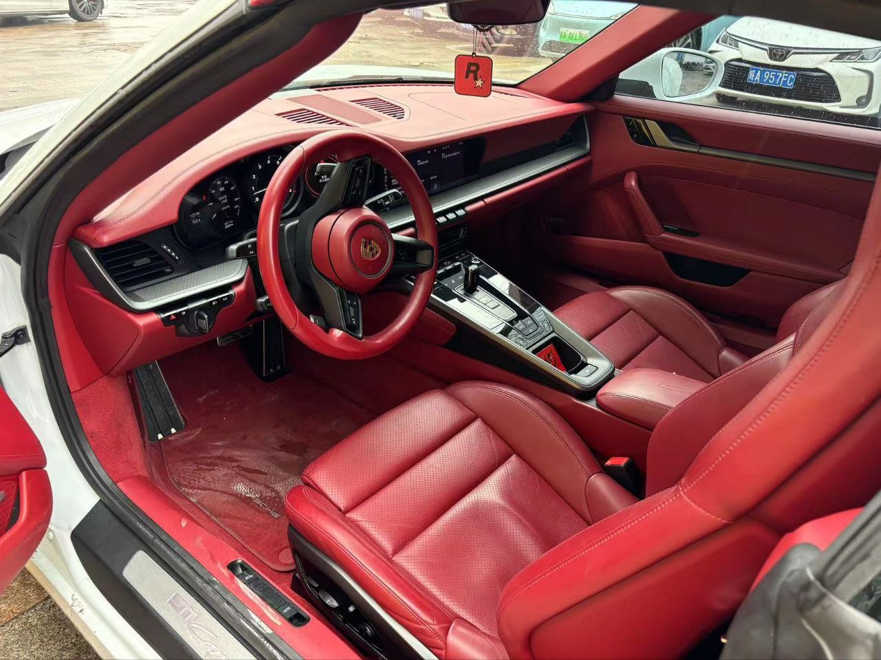 Porsche 911 Carrera Cabriolet 2021 — изображение 6