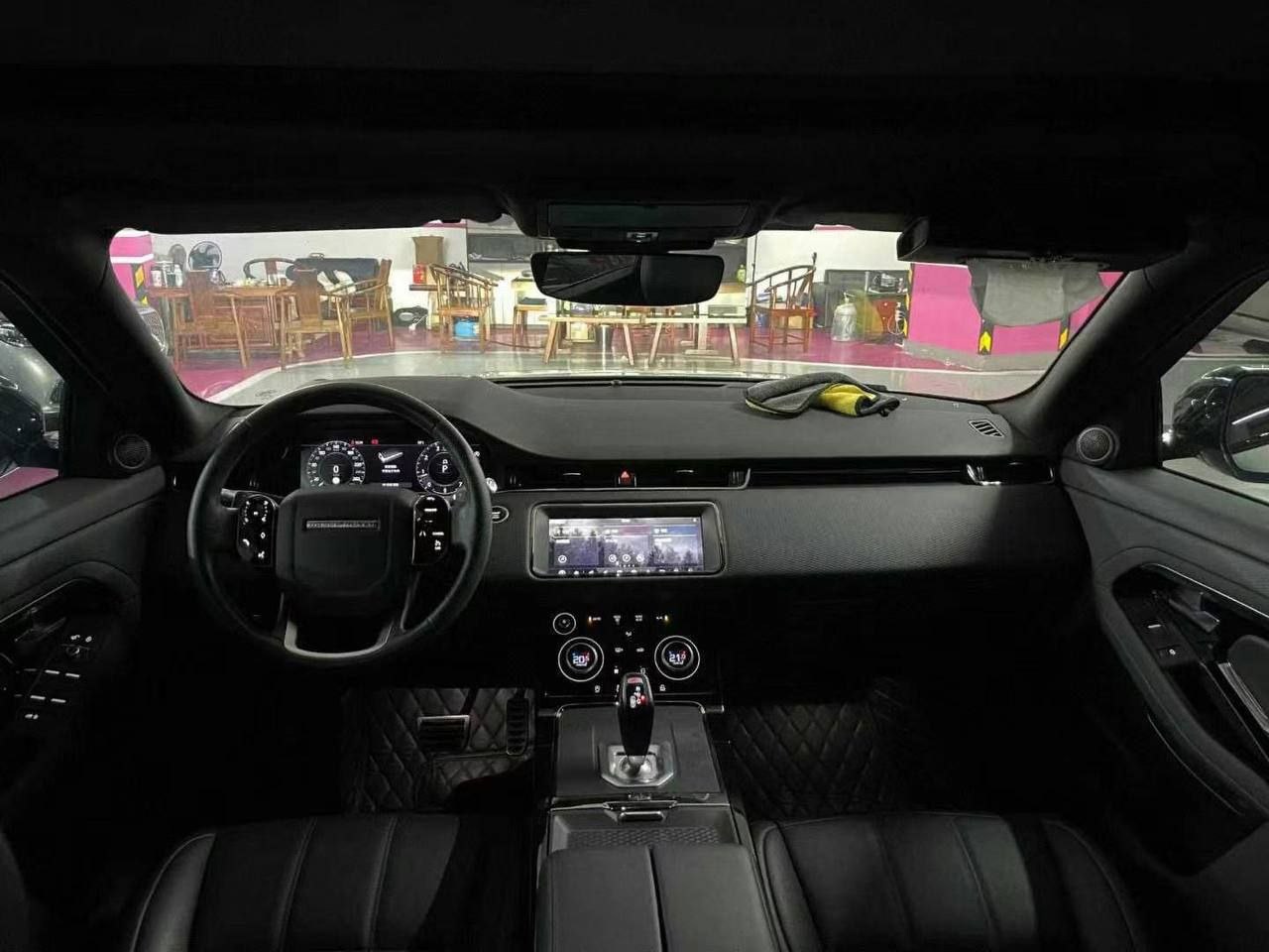 Land Rover Range Rover Evoque 249PS R-Dynamic S — изображение 7