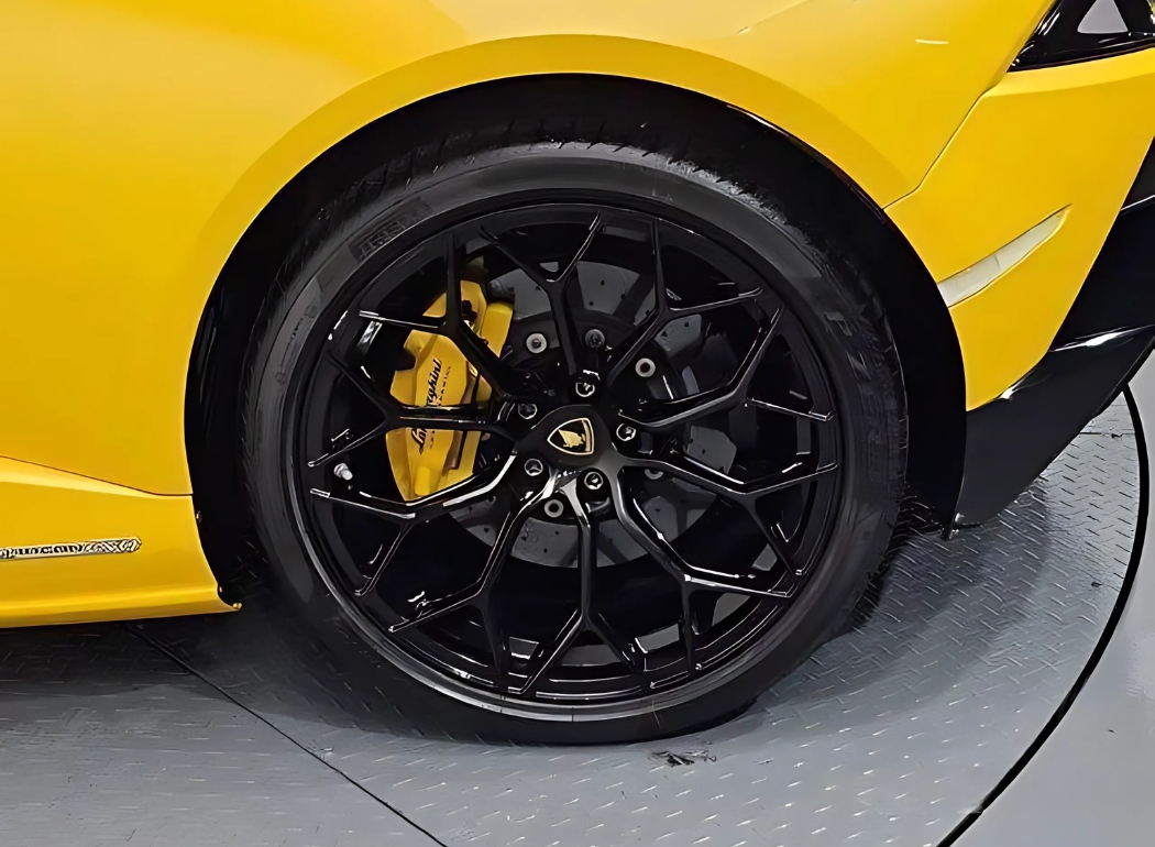 Lamborghini Huracan 2020 — изображение 4