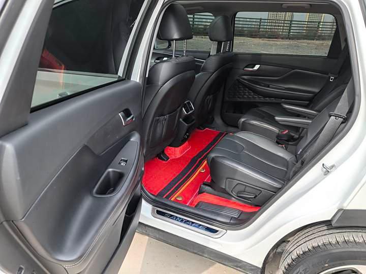 Hyundai Santa Fe 380 TGDi DLX HTRAC PLUS 2020 — изображение 9