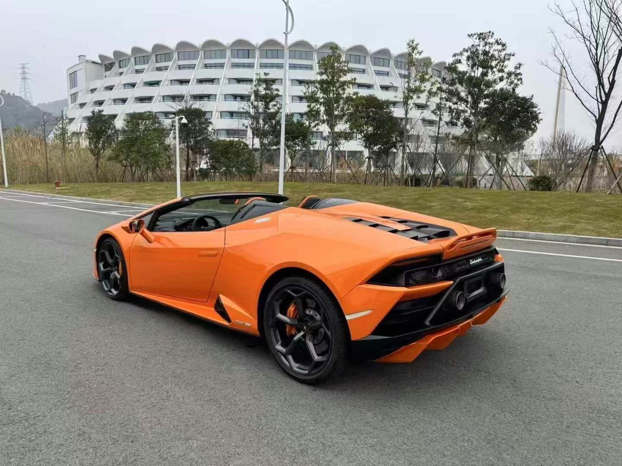 Lamborghini Huracán EVO RWD Spyder 2021 — изображение 6