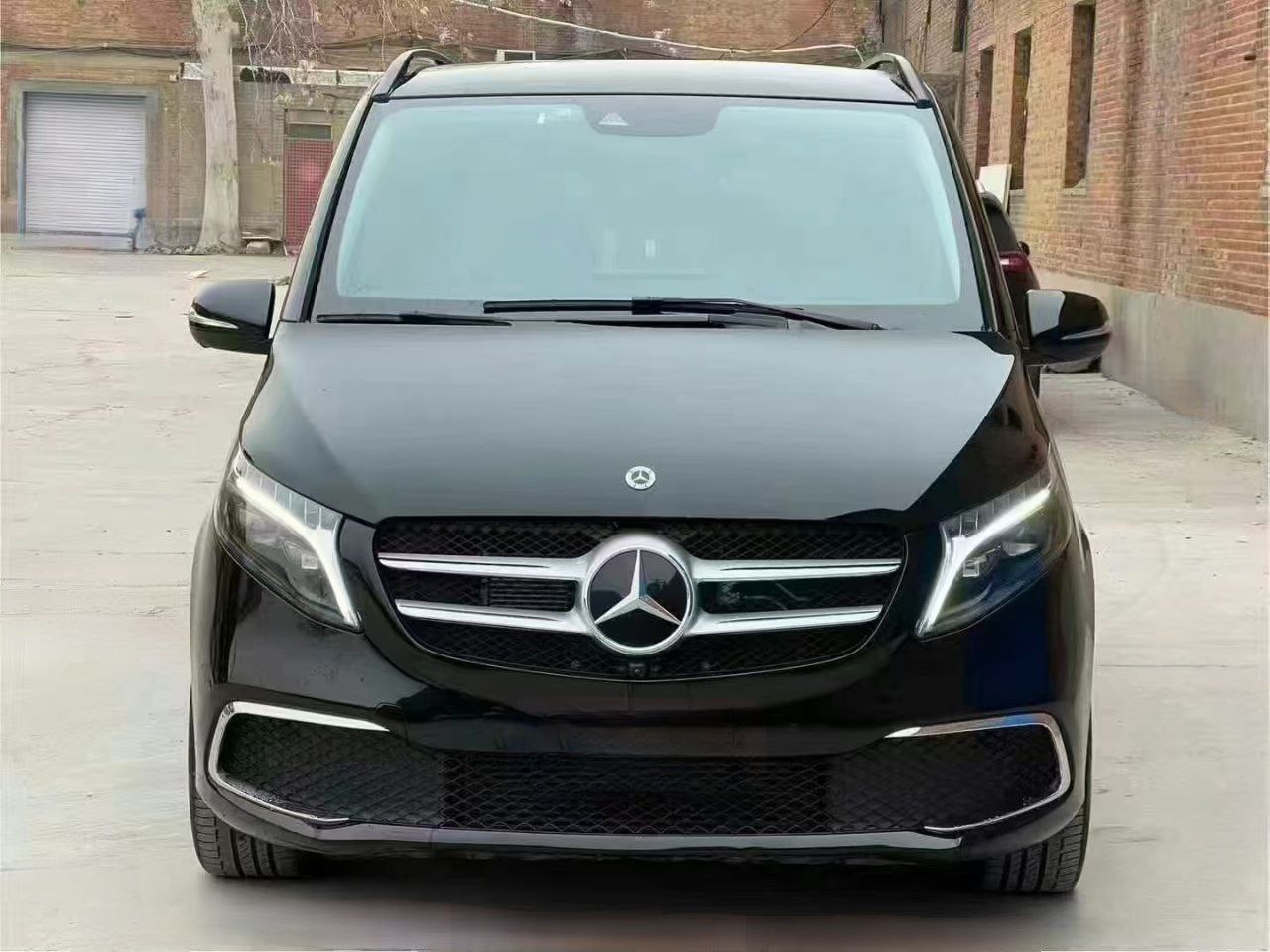 Mercedes-Benz V 260 Business 2022 — изображение 3