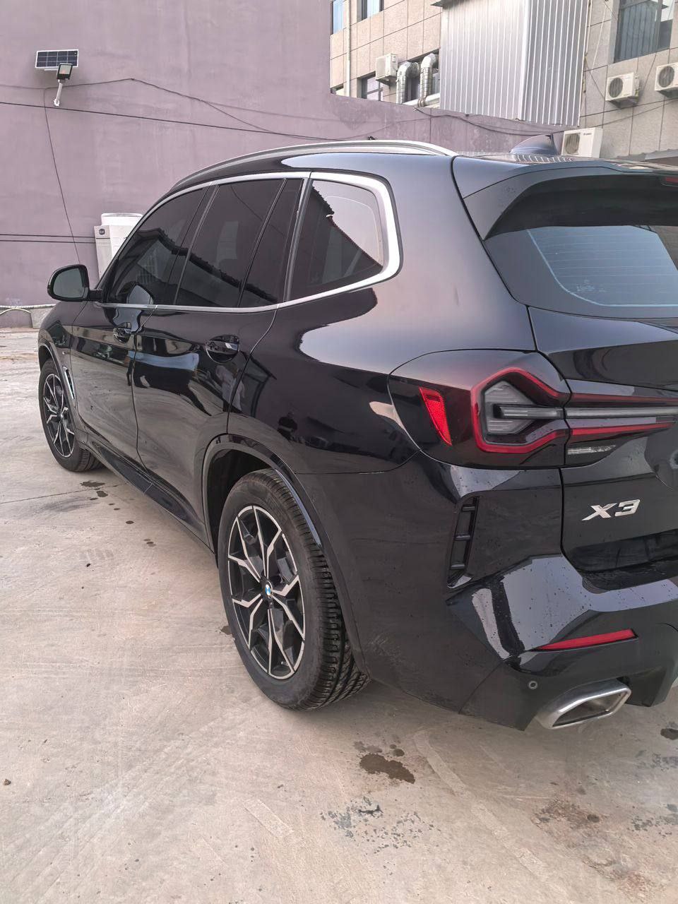 BMW X3 xDrive 25i 2022 — изображение 4