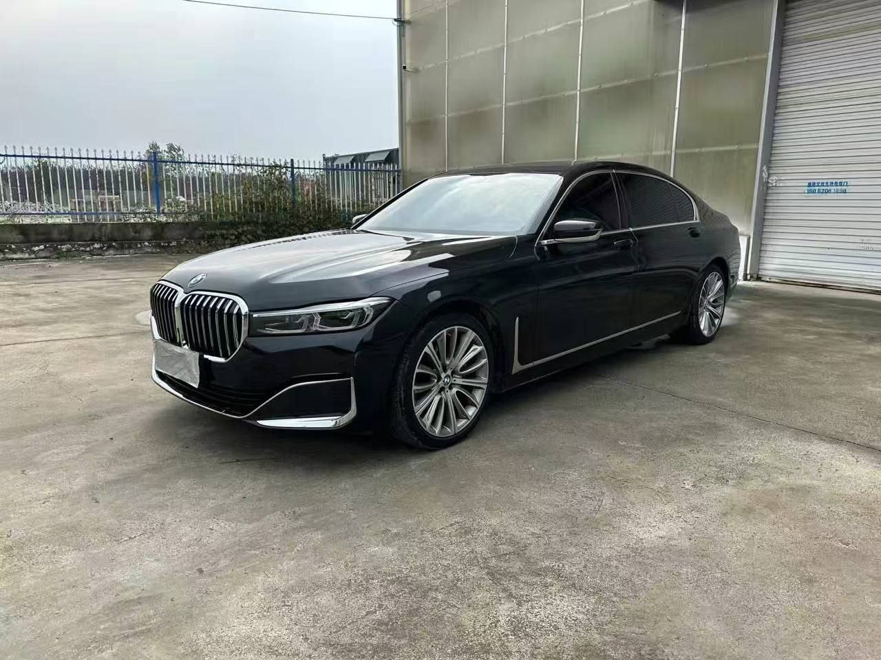 BMW 740Li xDrive 2022 — изображение 2
