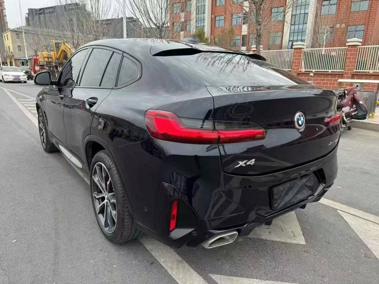 BMW X4 xDrive 30i 2.0T 254 л.с. M Sport 2022 — изображение 5