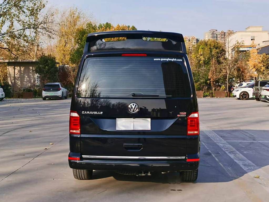 Volkswagen Caravelle TSI 2.0T 204 л.с. Luxury Edition 7 Seaters 2019 — изображение 4