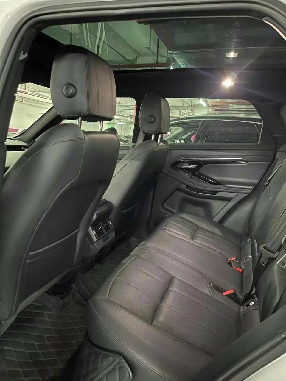 Land Rover Range Rover Evoque 249PS R-Dynamic S — изображение 8