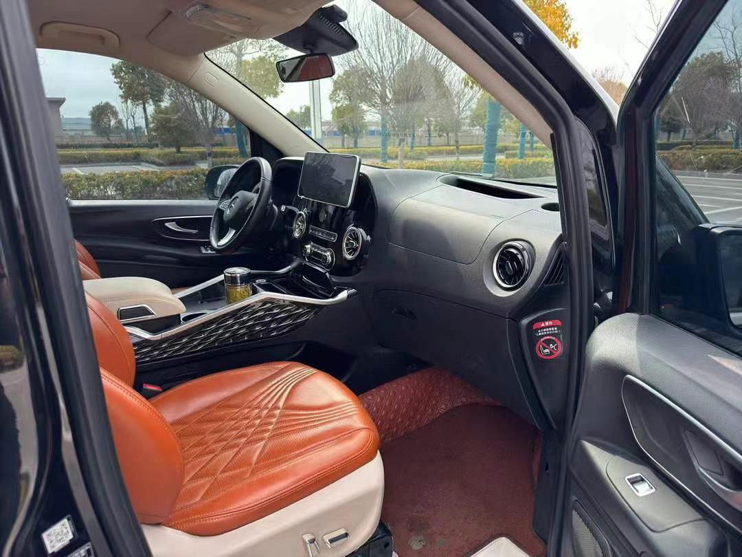 Mercedes-Benz Vito 2.0T 4WD 2022 — изображение 7