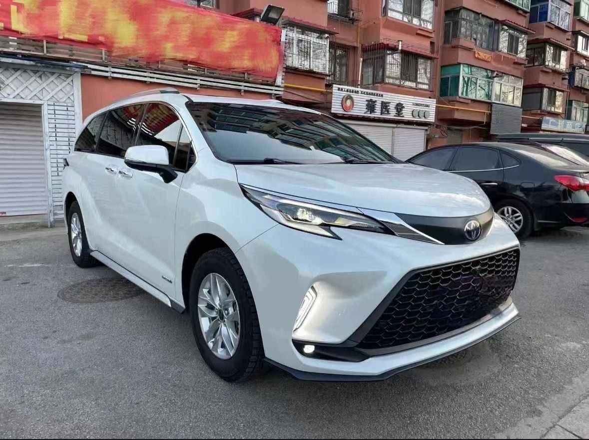 Toyota Granvia 2.5T FWD 2023 — изображение 2