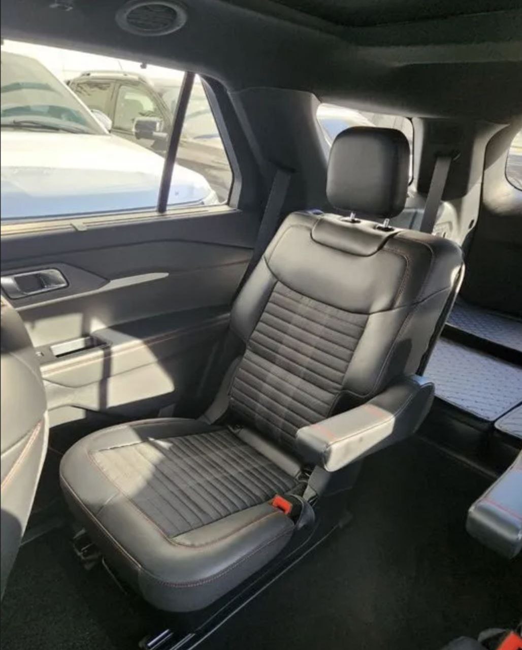 Ford Explorer 6th Generation (модель 2025) — изображение 8