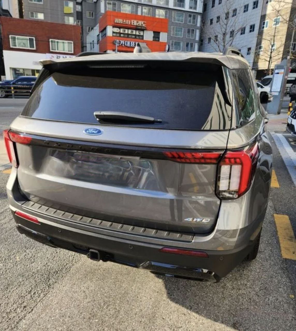 Ford Explorer 6th Generation (модель 2025) — изображение 2