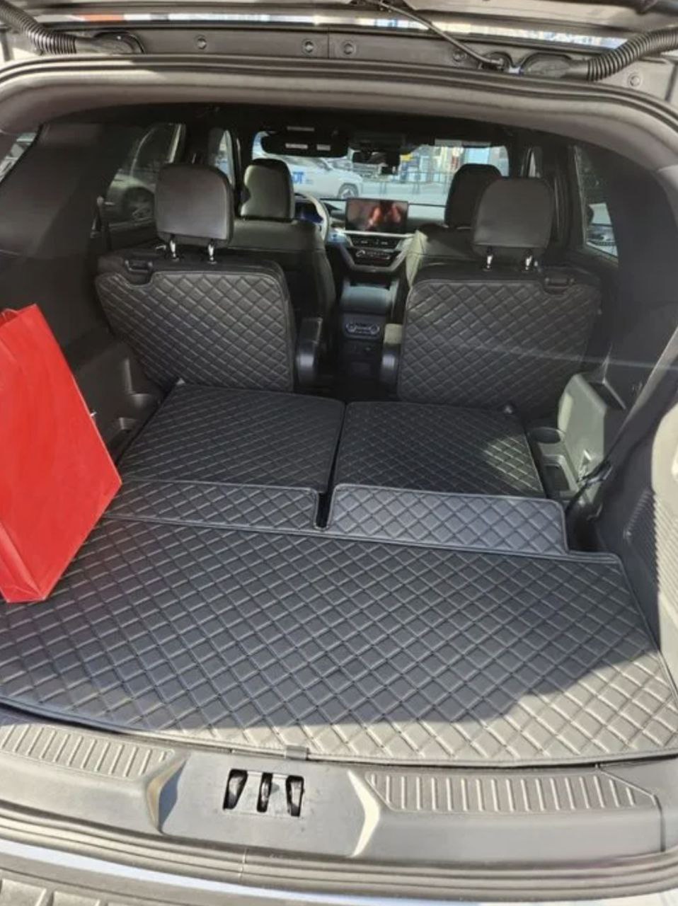 Ford Explorer 6th Generation (модель 2025) — изображение 9