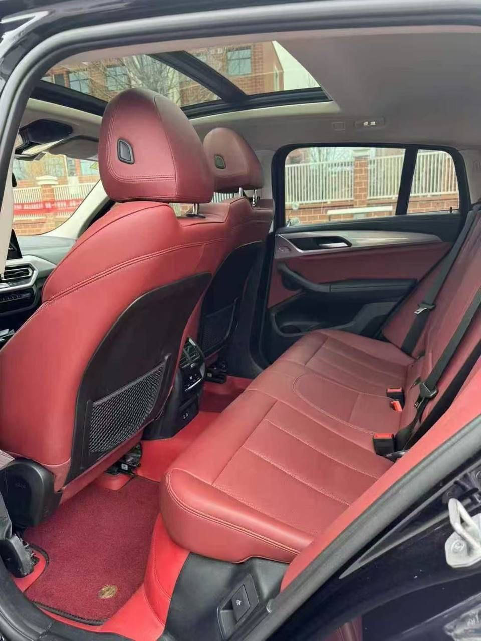 BMW X4 xDrive 30i 2.0T 254 л.с. M Sport 2022 — изображение 9