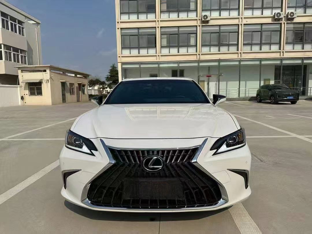 Lexus ES 200 Luxury Edition 2022 — изображение 3