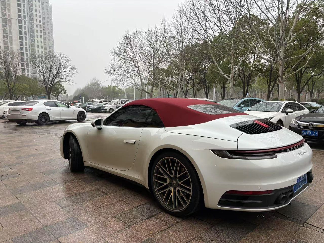 Porsche 911 Carrera Cabriolet 2021 — изображение 2