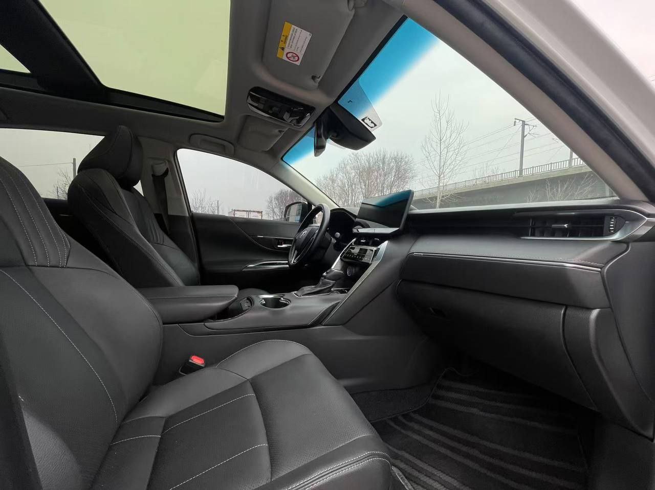 Toyota Harrier 4WD 2021 — изображение 4