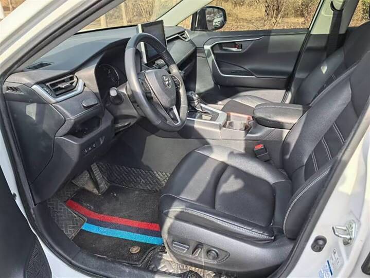 Toyota RAV4 2.0L CVT 2021 — изображение 8