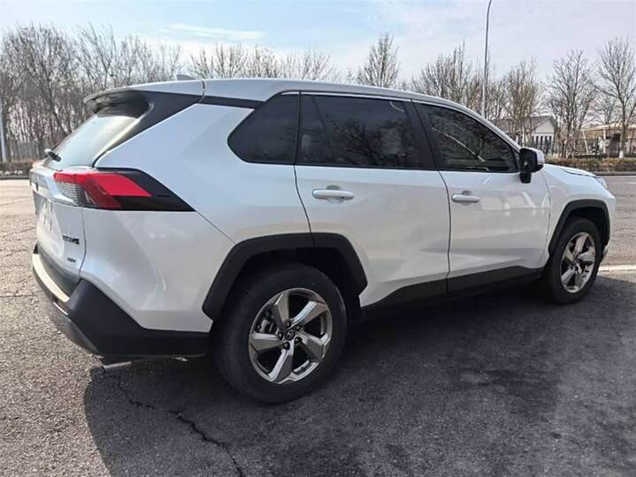 Toyota RAV4 2.0L CVT 2021 — изображение 5