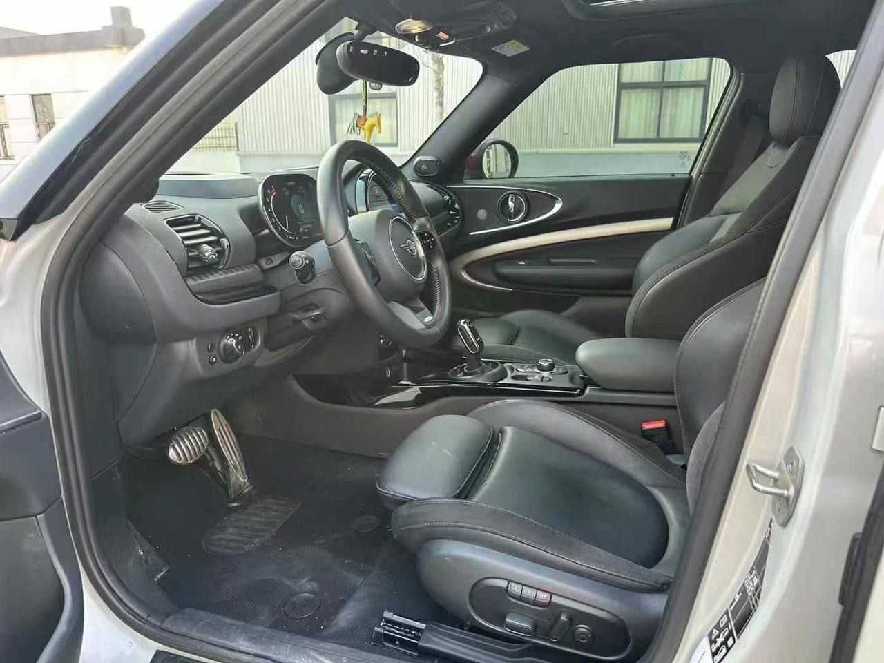 Mini Clubman JCW All4 2.0T 4WD 2021 — изображение 6