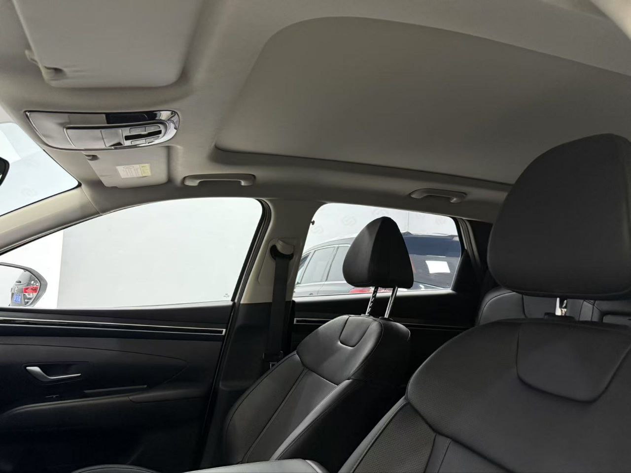 Hyundai Tucson L1.5T GLX 2022 — изображение 10