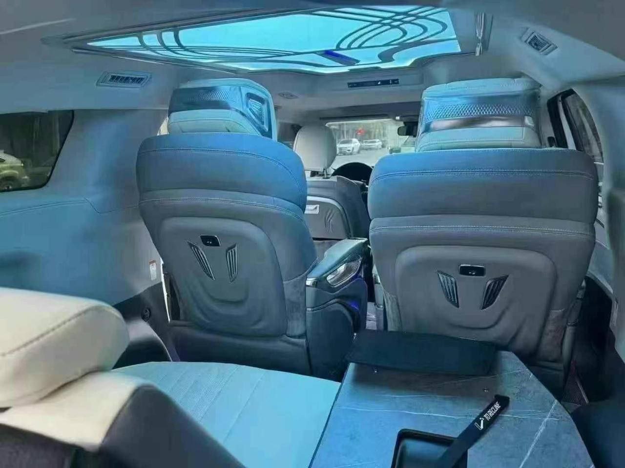 Toyota Granvia 2.5T FWD 2023 — изображение 6