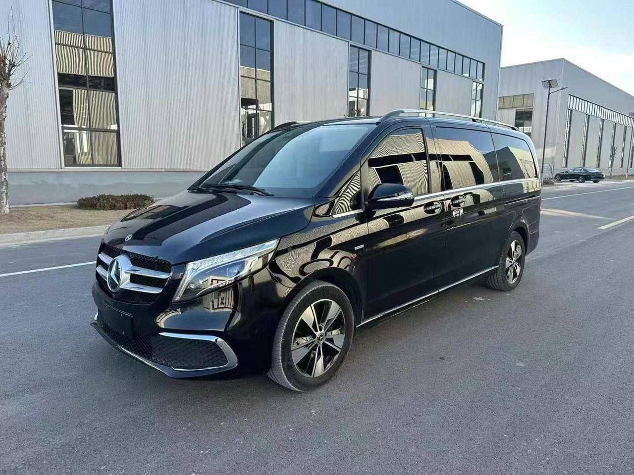 Mercedes-Benz V260 2.0T 2022 — изображение 3