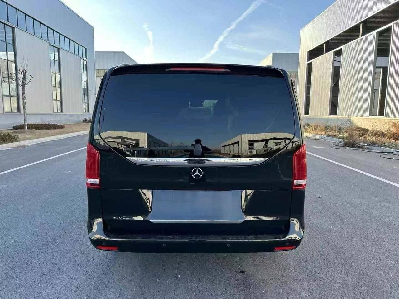 Mercedes-Benz V260 2.0T 2022 — изображение 5