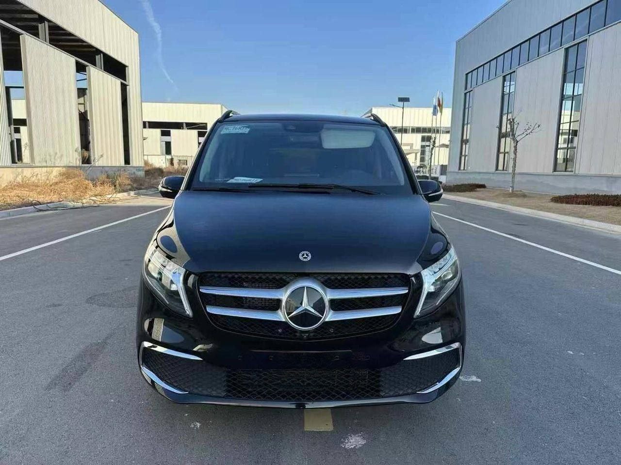 Mercedes-Benz V260 2.0T 2022 — изображение 2