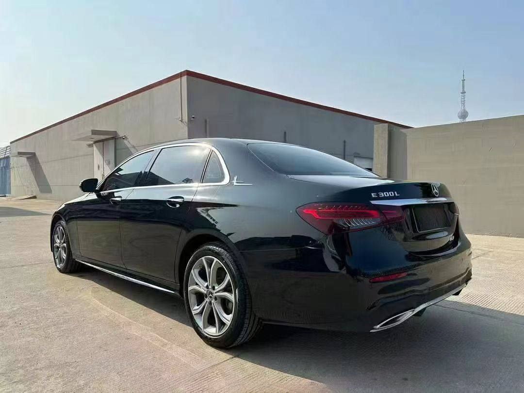 Mercedes-Benz E300L 2.0T 2023 — изображение 4