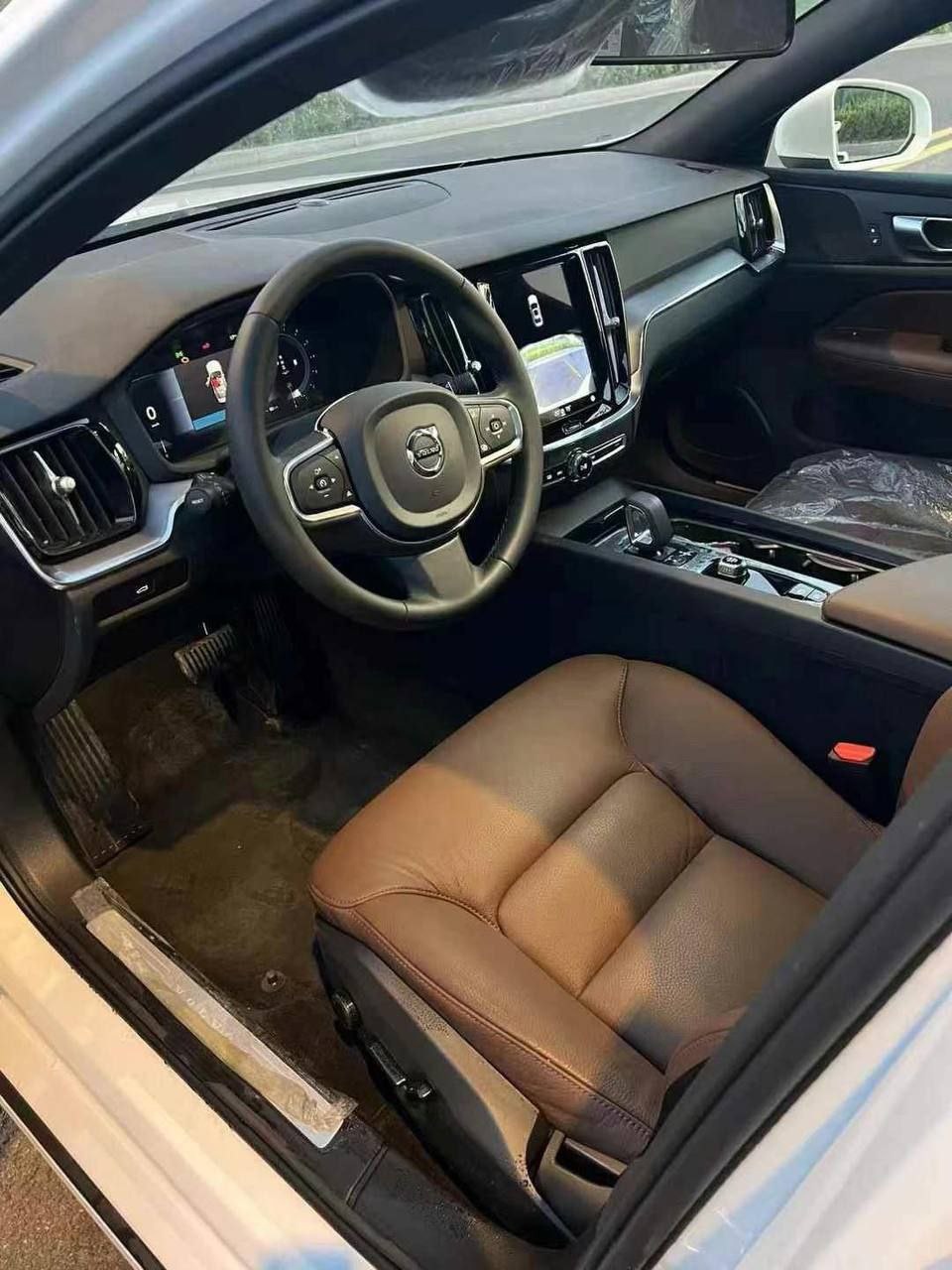 Volvo S60 B4 Sports 2.0T FWD 2023 — изображение 7