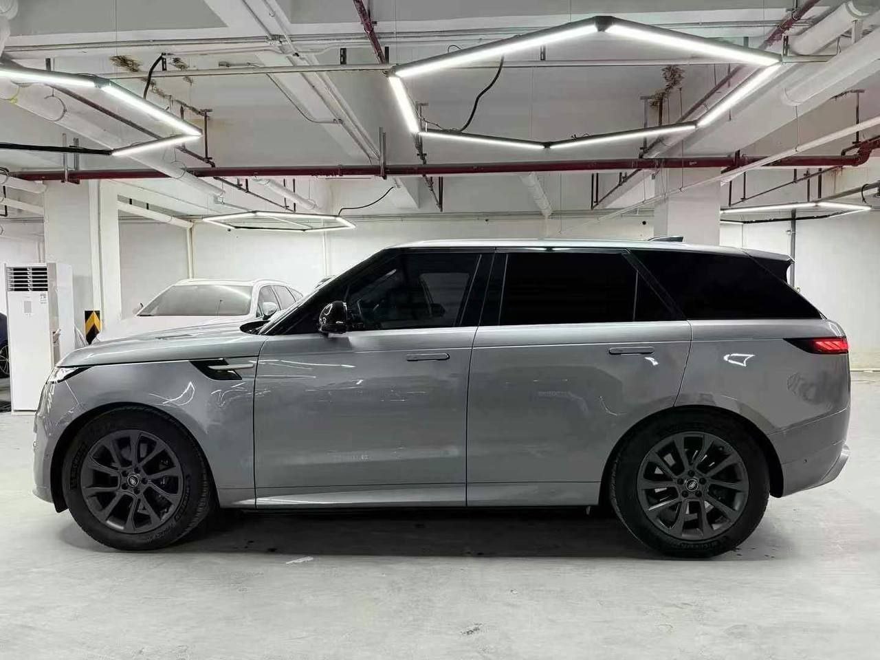 Land Rover Range Rover Sport Dynamic SE — изображение 5