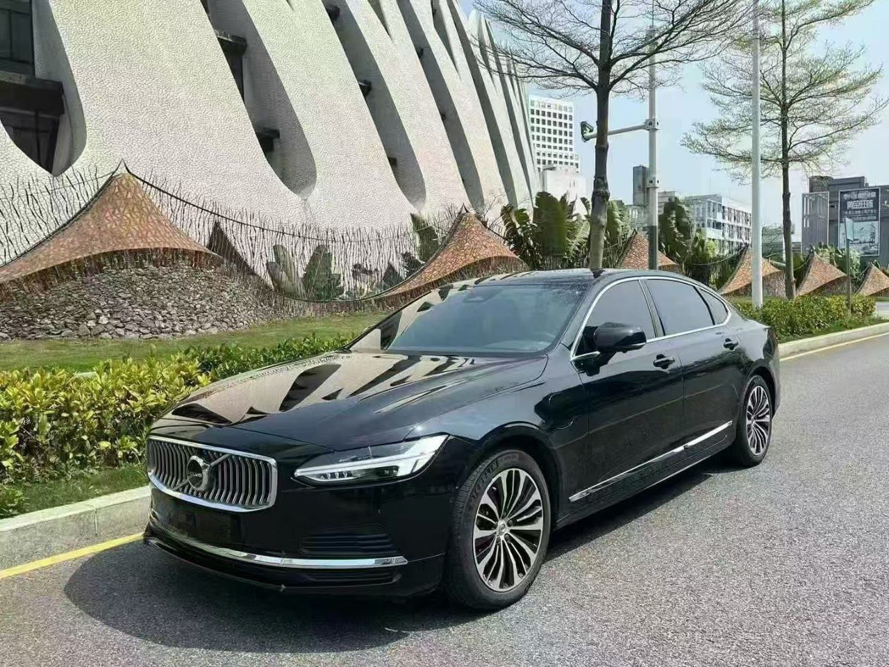 Volvo S90 PHEV 2022