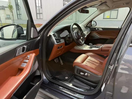 BMW X7 xDrive40i 3.0T 340 л.с. 4WD 2021 — изображение 7