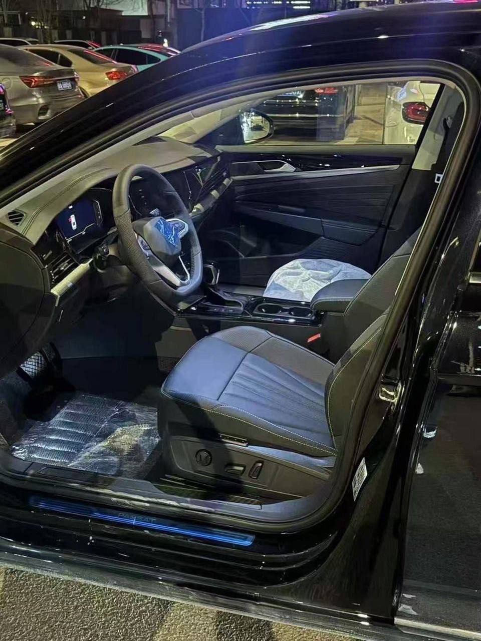 Volkswagen Passat 2.0 380 TSI DSG Ultimate — изображение 5