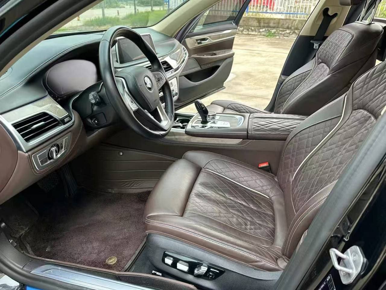 BMW 740Li xDrive 2022 — изображение 5