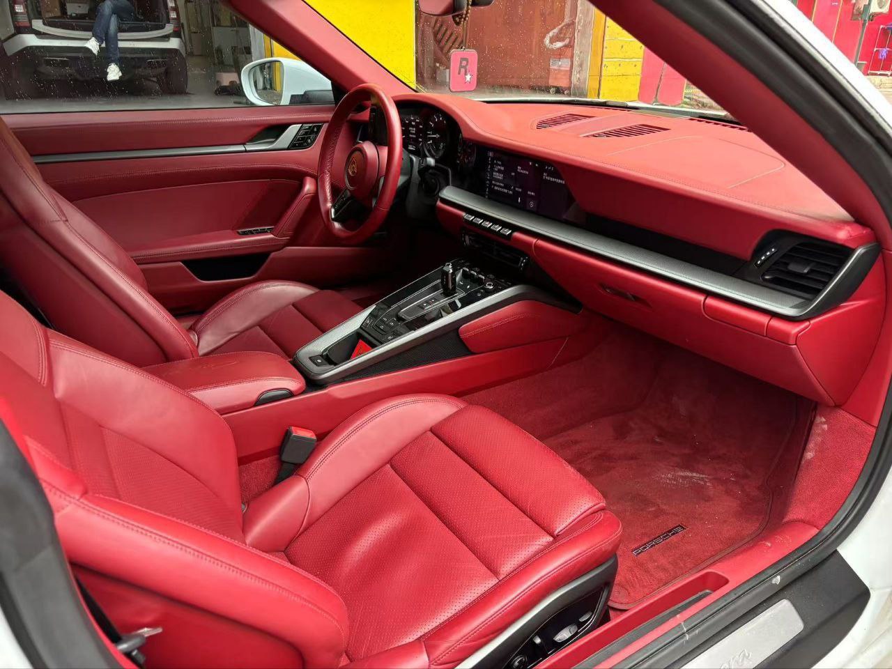 Porsche 911 Carrera Cabriolet 2021 — изображение 4