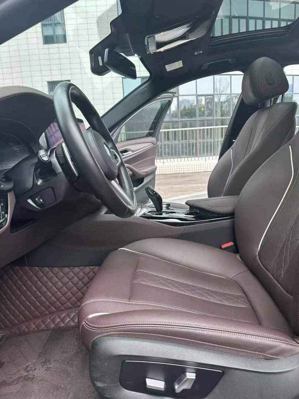 BMW 530Li M Sport 2.0T 2021 — изображение 8