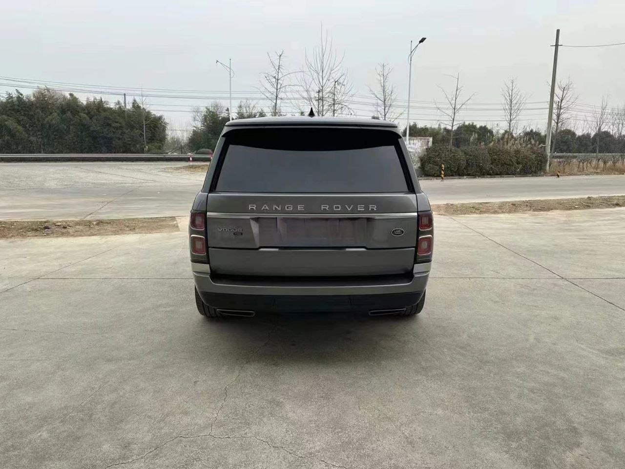 Range Rover Vogue Grand Edition 3.0T 2021 — изображение 4