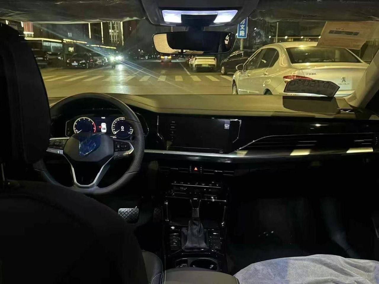 Volkswagen Passat 2.0 380 TSI DSG Ultimate — изображение 4