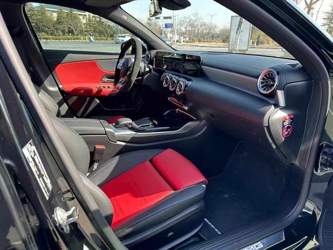 Mercedes-Benz AMG A35 4MATIC 2021 — изображение 7