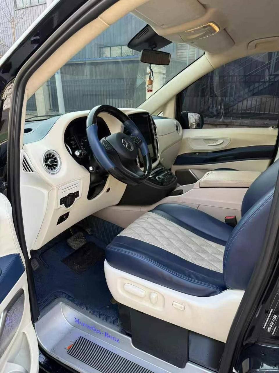 Mercedes-Benz V260 Luxury Edition 2021 — изображение 7