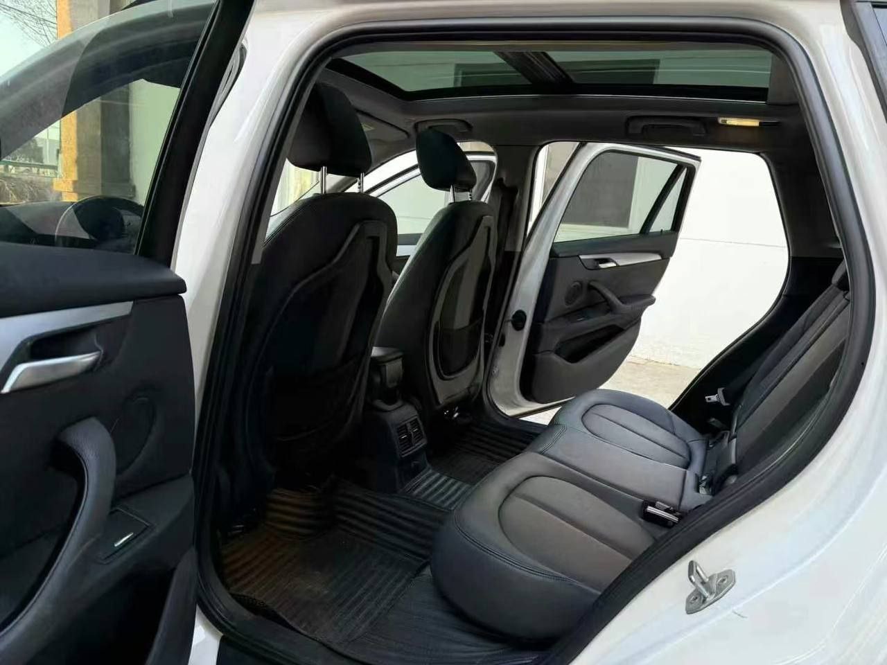 BMW X1 1.5T 140HP 2WD 2021 — изображение 8