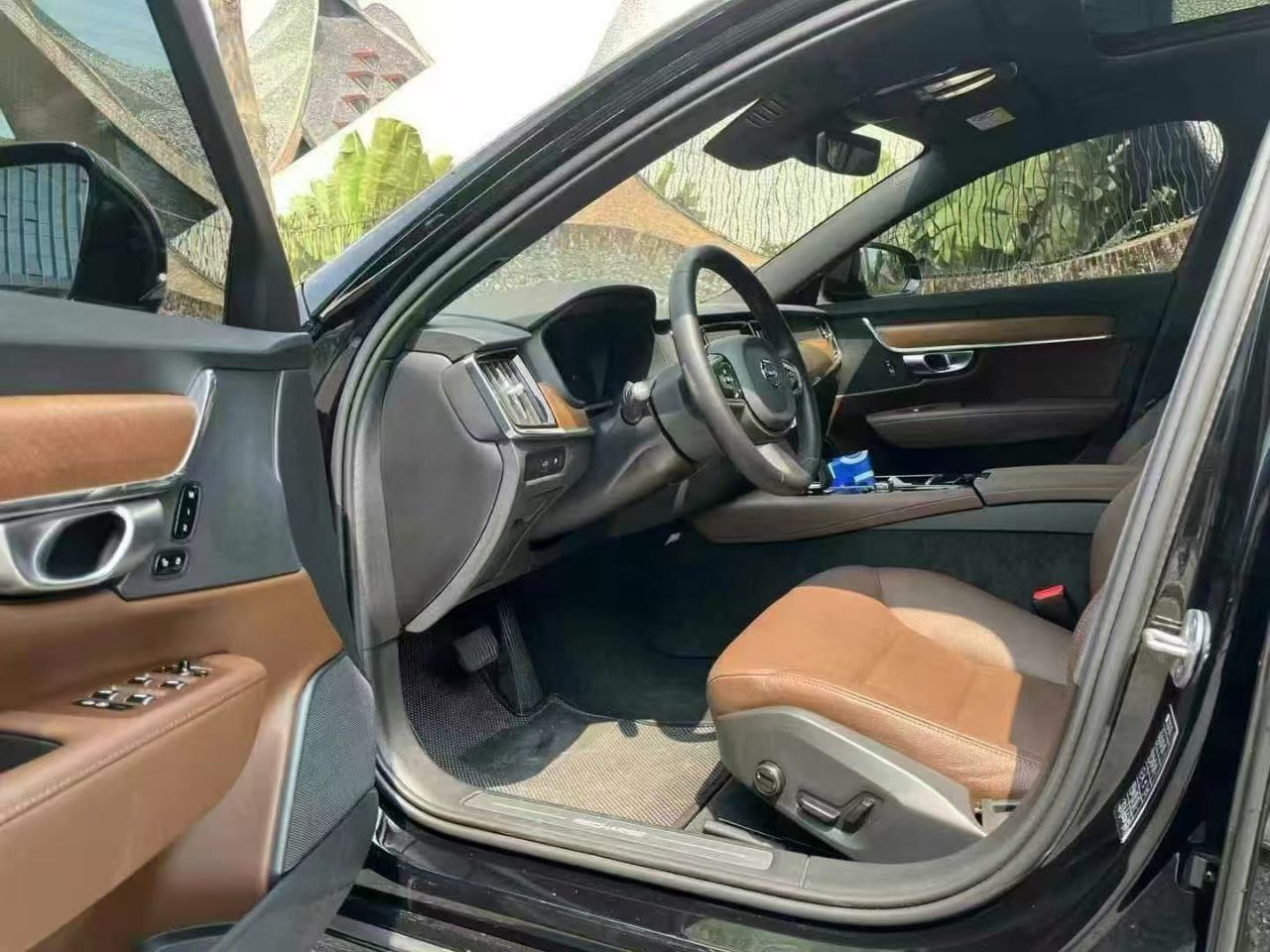 Volvo S90 PHEV 2022 — изображение 8