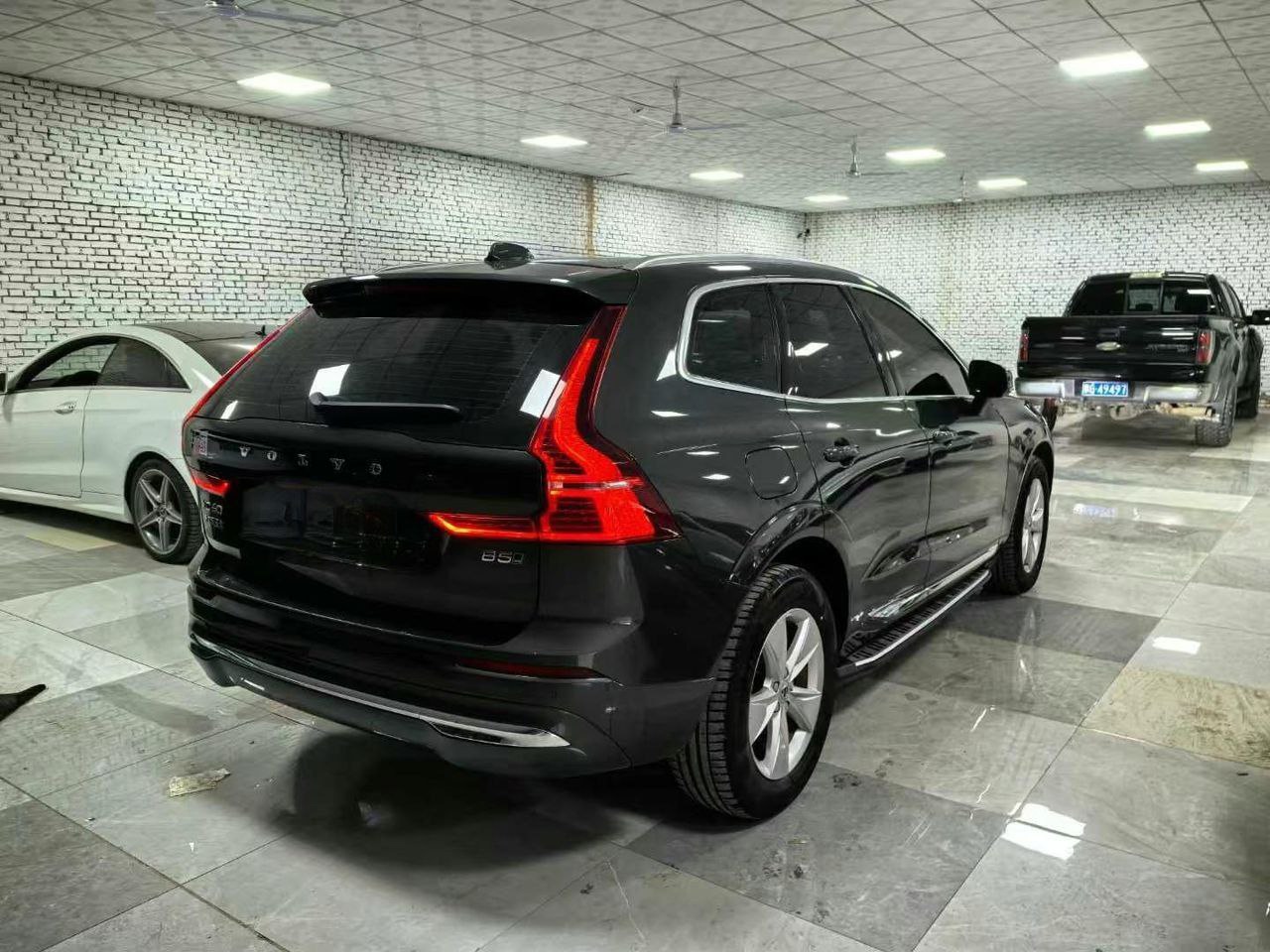 Volvo XC60 B5 2.0T 2021 — изображение 5