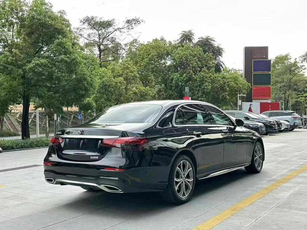 Mercedes-Benz E300L 2.0T 258 л.с. Sports Fashion Edition 2021 — изображение 6