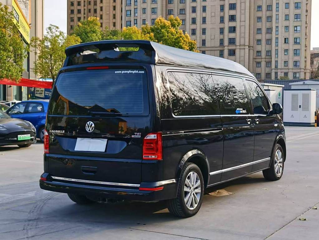 Volkswagen Caravelle TSI 2.0T 204 л.с. Luxury Edition 7 Seaters 2019 — изображение 5