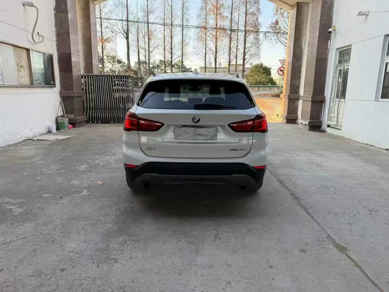 BMW X1 1.5T 140HP 2WD 2021 — изображение 4