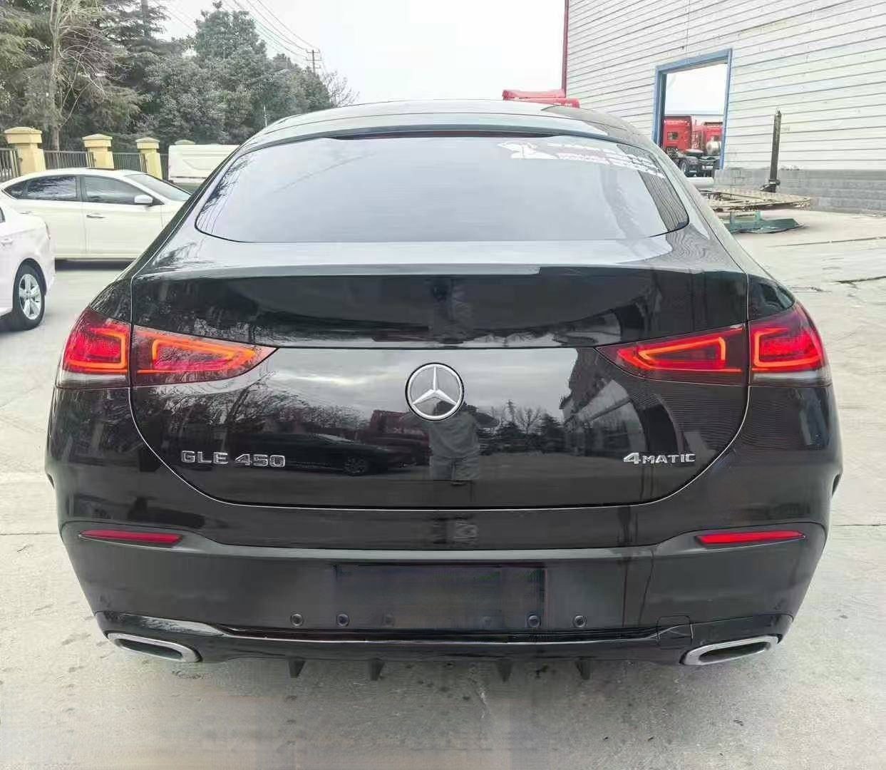 Mercedes-Benz GLE450 Coupe 4MATIC Luxury 2022 — изображение 4